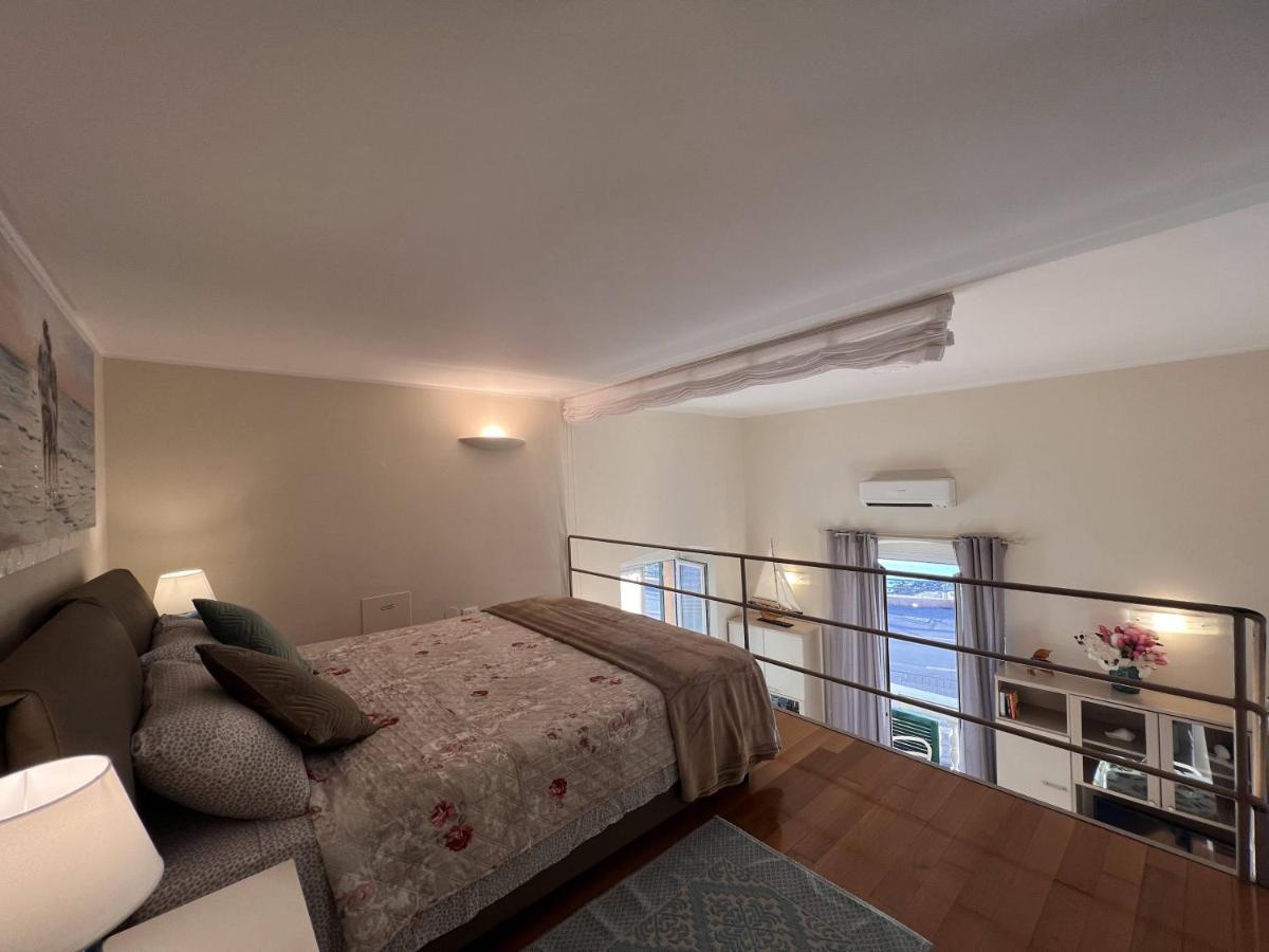 Ferienwohnung Al Castello-Vista Mare -Romantico E Centrale A 20 Metri Dal Mare-Toll Parking At 15 Euro Per Day To Be Booked In Advance -Subject To Availability Rapallo Exterior foto